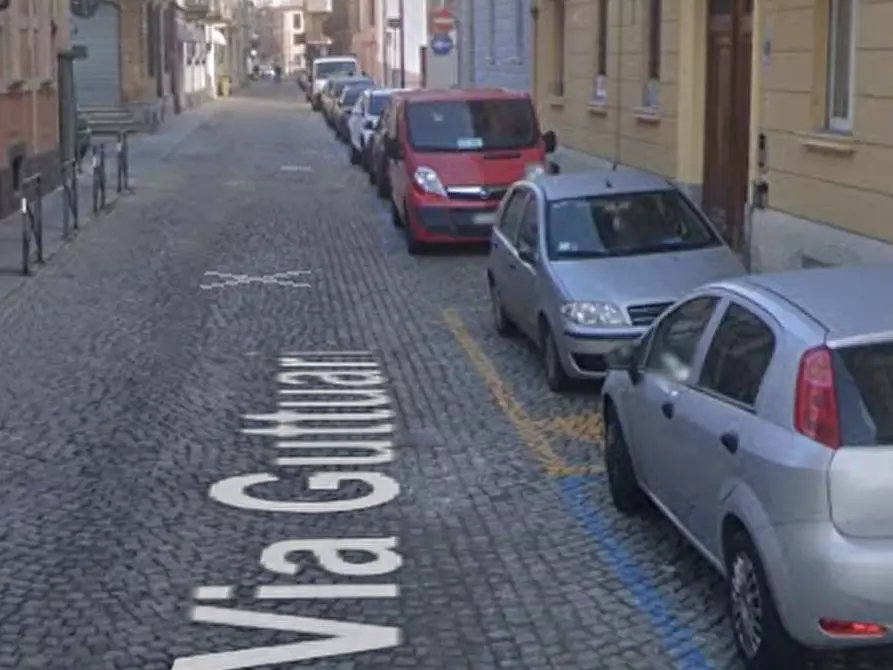 Immagine 7 di Appartamento in vendita  in Via Guttuari a Asti