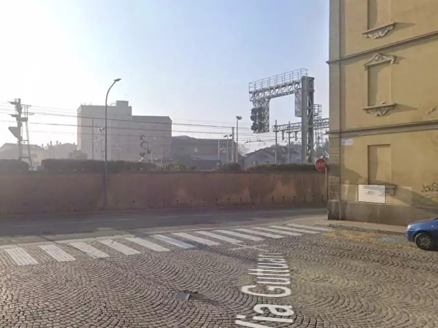 Immagine 5 di Appartamento in vendita  in Via Guttuari a Asti