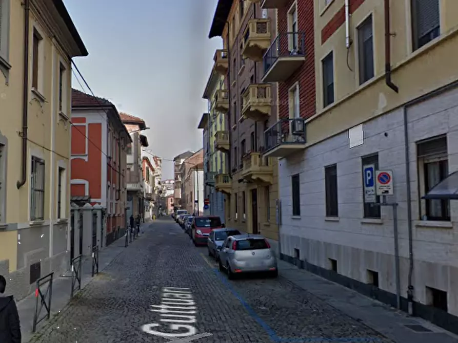 Immagine 9 di Appartamento in vendita  in Via Guttuari a Asti