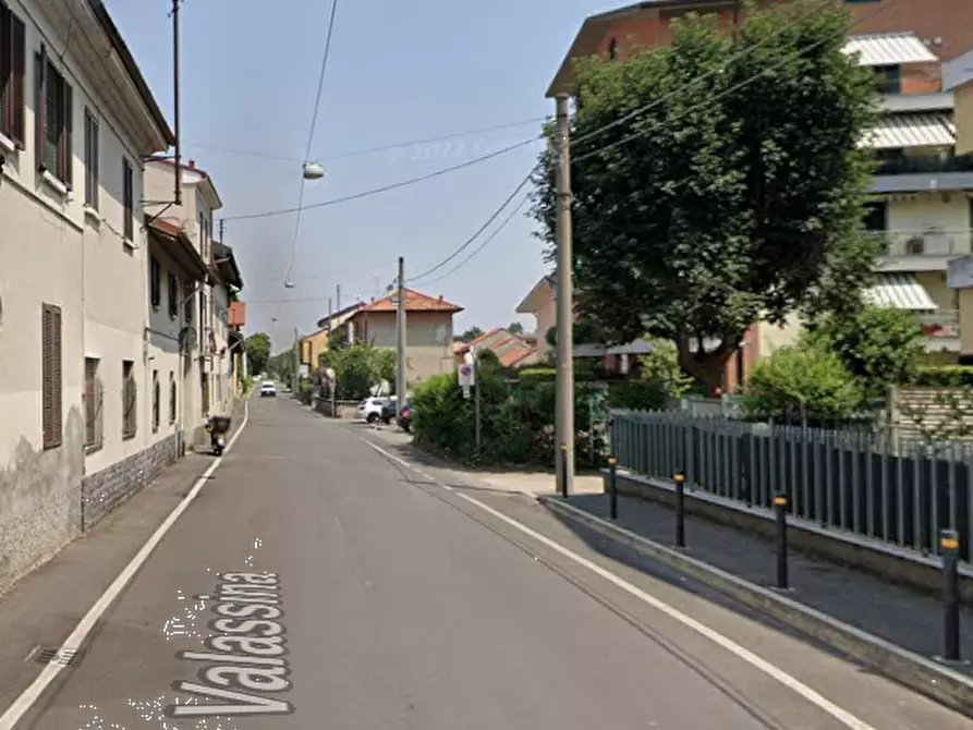Immagine 7 di Appartamento in vendita  in Via Valassina a Paderno Dugnano