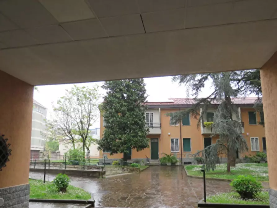 Immagine 5 di Appartamento in vendita  in Via Roma a Bresso
