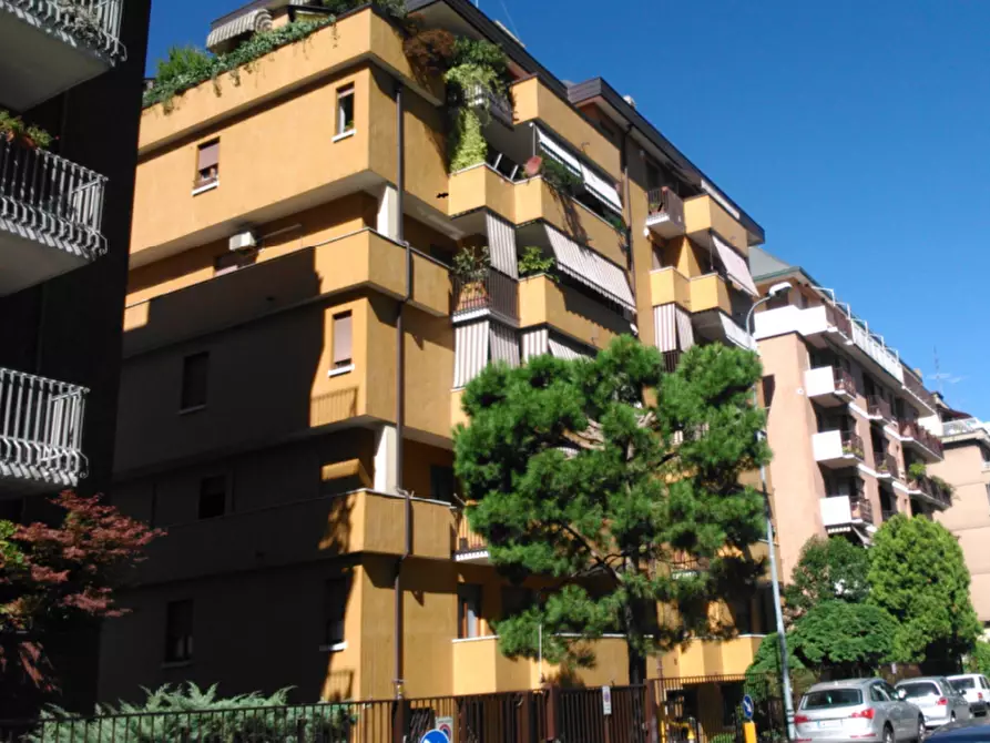 Immagine 1 di Appartamento in vendita  in Via G. Castiglioni a Busto Arsizio