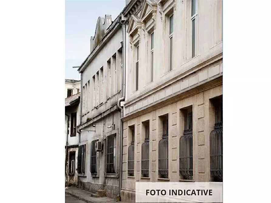 Immagine 15 di Appartamento in vendita  in Via G. Castiglioni a Busto Arsizio