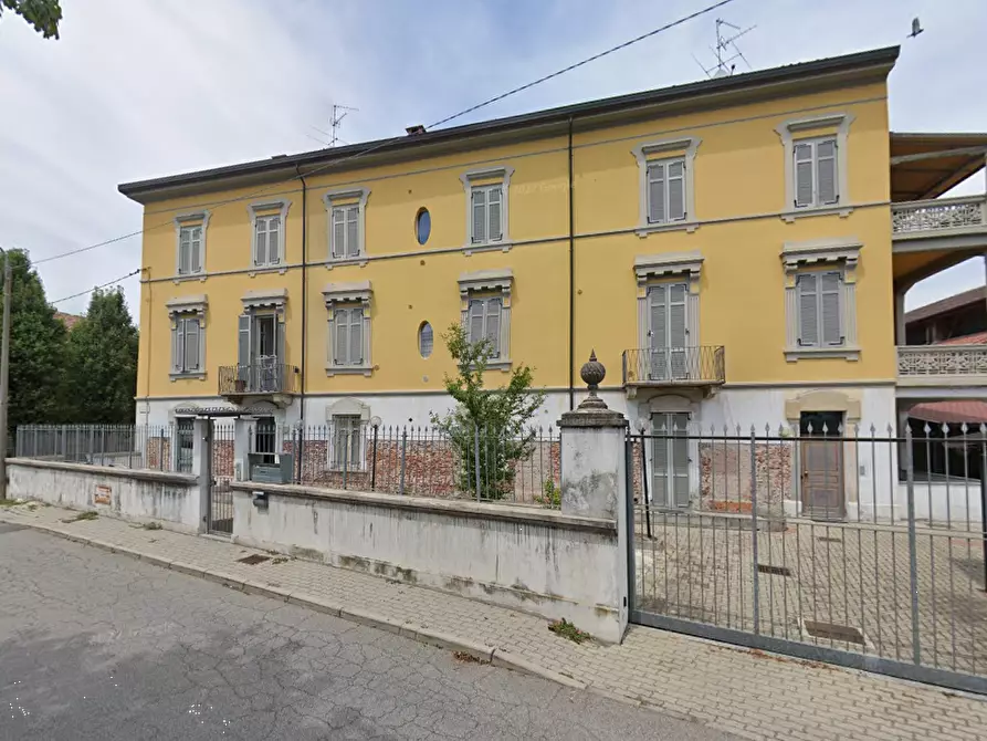 Immagine 8 di Appartamento in vendita  in Corso Galileo Ferraris a Trino Vercellese