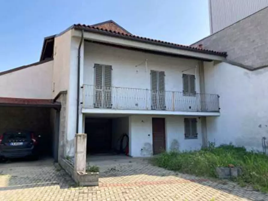 Immagine 1 di Appartamento in vendita  in Corso Galileo Ferraris a Trino Vercellese