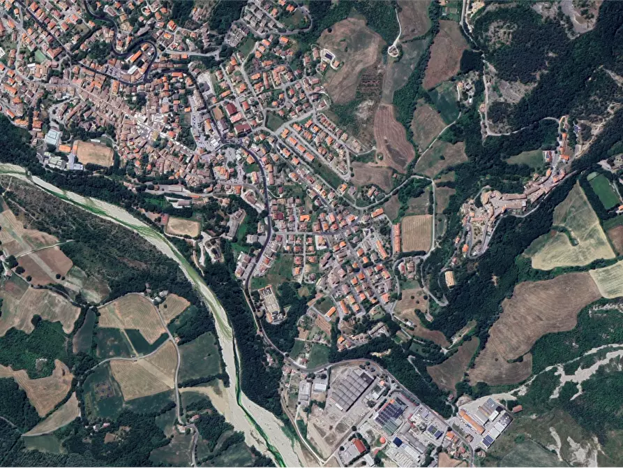 Immagine 3 di Laboratorio in vendita  in Via Cavour a Novafeltria