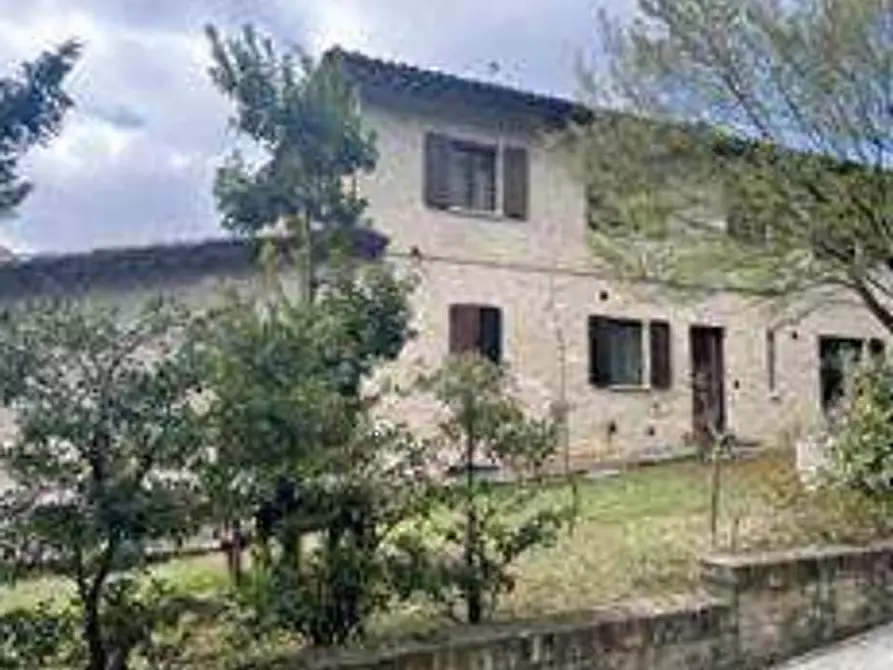 Immagine 2 di Appartamento in vendita  in Via dei Molinelli a Urbino