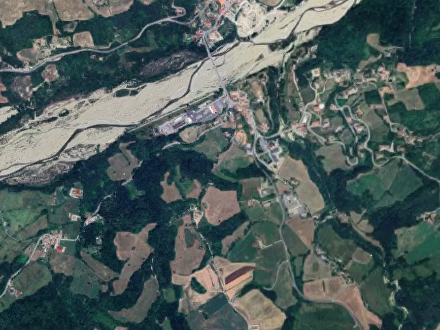 Immagine 42 di Porzione di casa in vendita  in Via Rubens Guatelli  a Langhirano