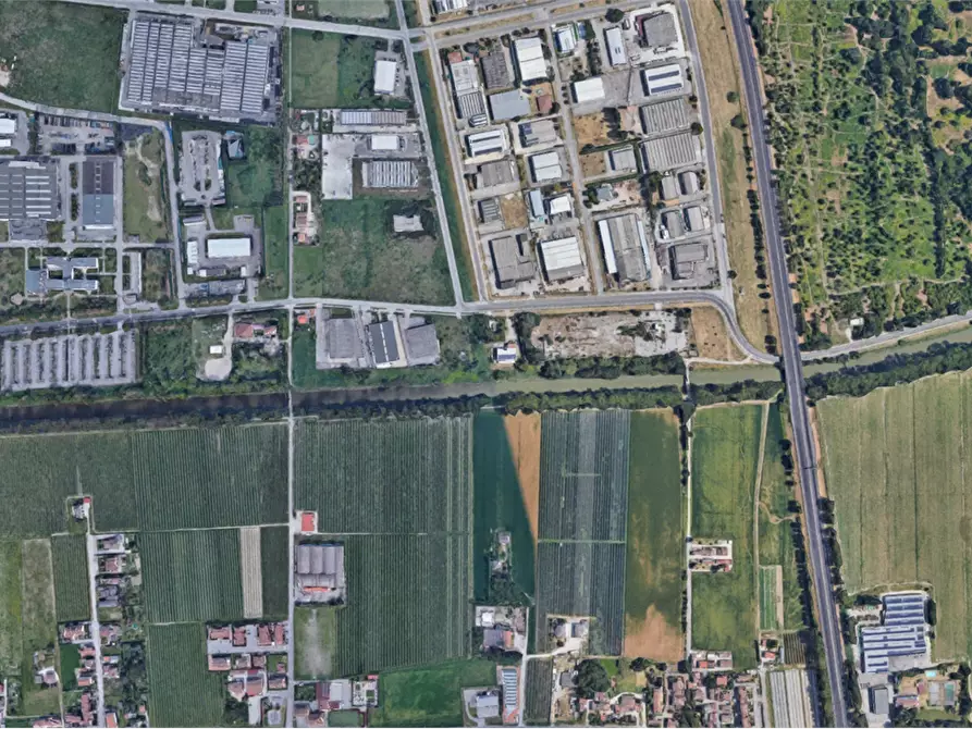 Immagine 14 di Capannone industriale in vendita  in Via Cesare Diana a Ferrara