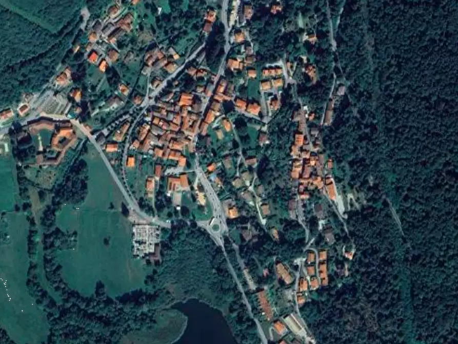 Immagine 16 di Appartamento in vendita  in Via Taburri a Valganna