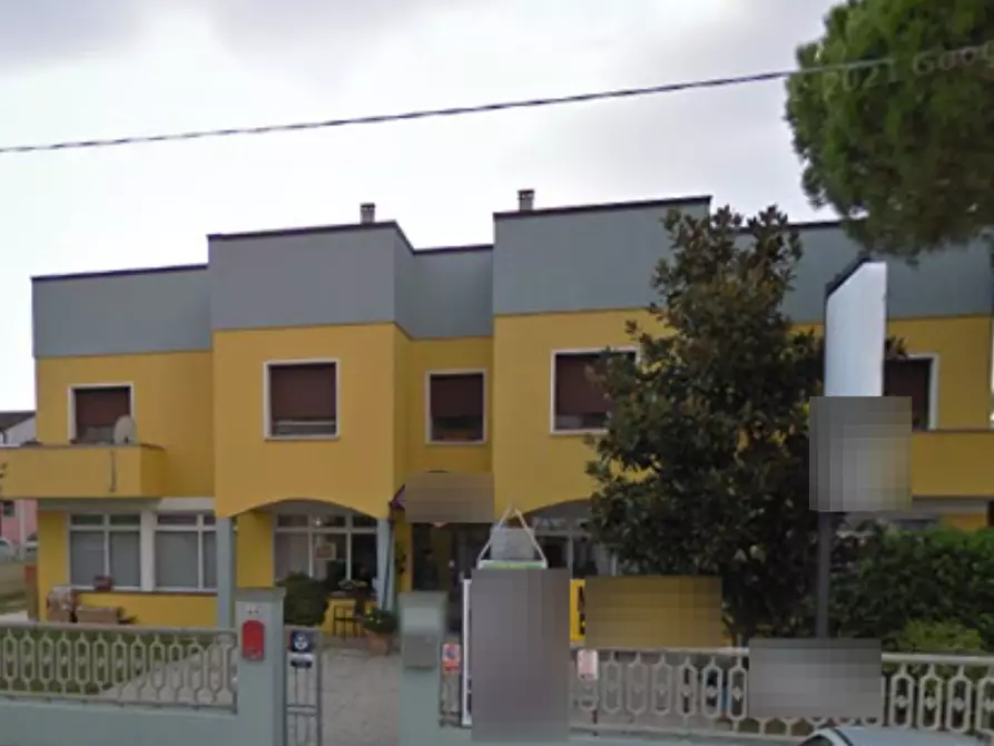 Immagine 5 di Negozio in vendita  in Via del lavoro a Copparo