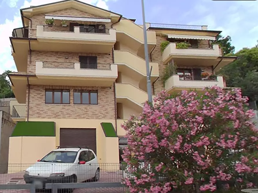 Immagine 5 di Garage in vendita  in Viale XXV Aprile a Fermo