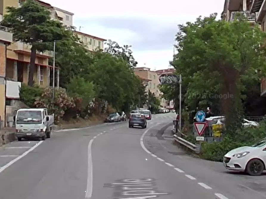 Immagine 16 di Garage in vendita  in Viale XXV Aprile a Fermo