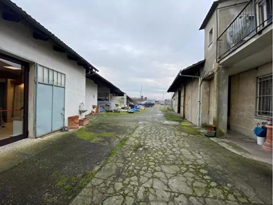 Immagine 4 di Casa indipendente in vendita  in Via della Repubblica a Trino Vercellese