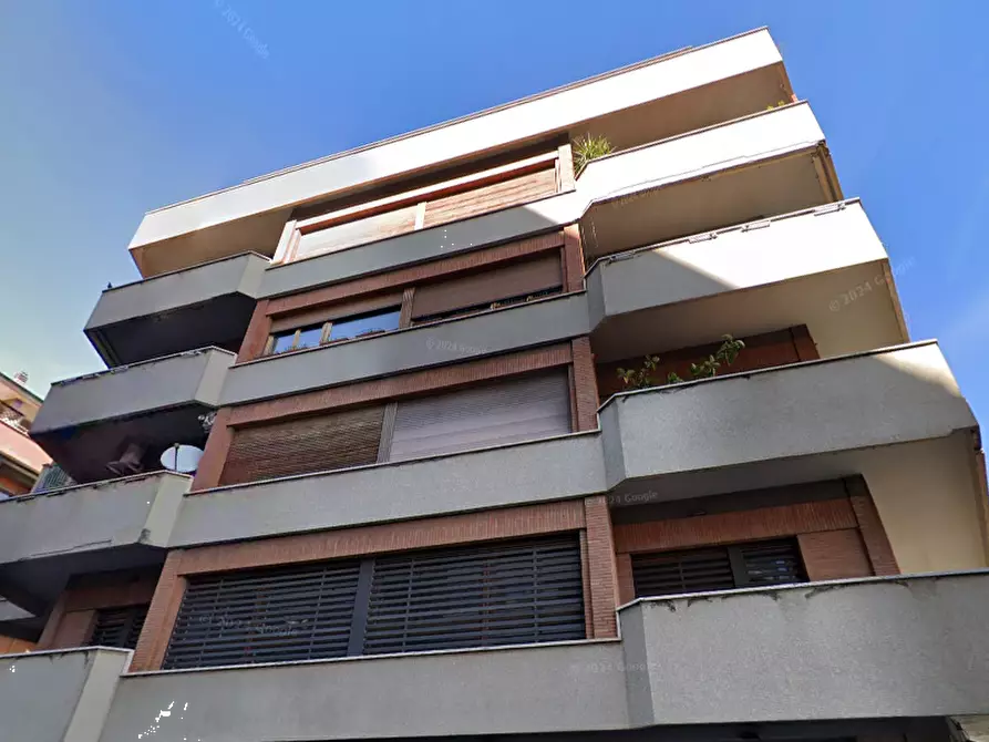 Immagine 2 di Appartamento in vendita  in Via Eusebio Chini a Roma