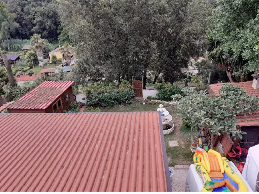 Immagine 8 di Villa in vendita  in Via delle Ghiandaie a Aprilia
