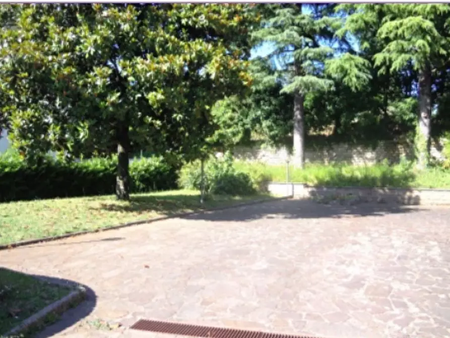 Immagine 7 di Villa in vendita  in Via Contrada Comune Ovest a Velletri