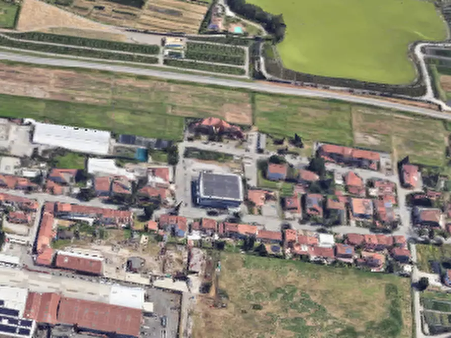 Immagine 4 di Posto auto in vendita  in Via della Catena a Pistoia