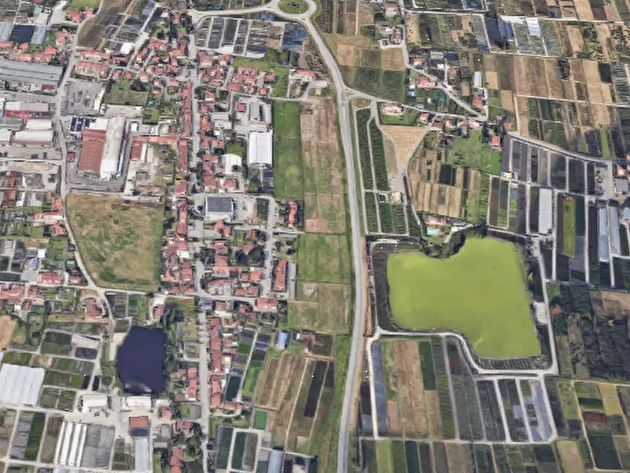 Immagine 13 di Posto auto in vendita  in Via della Catena a Pistoia