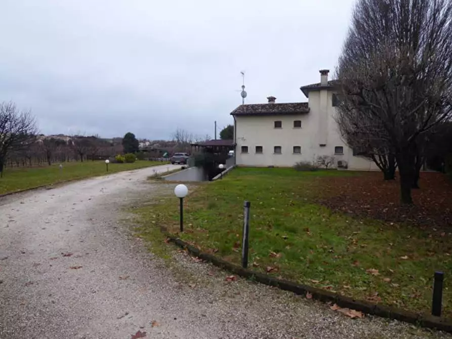 Immagine 3 di Casa indipendente in vendita  in Via menarè a Conegliano