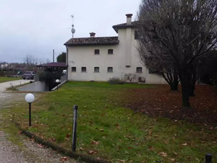 Immagine 10 di Casa indipendente in vendita  in Via menarè a Conegliano