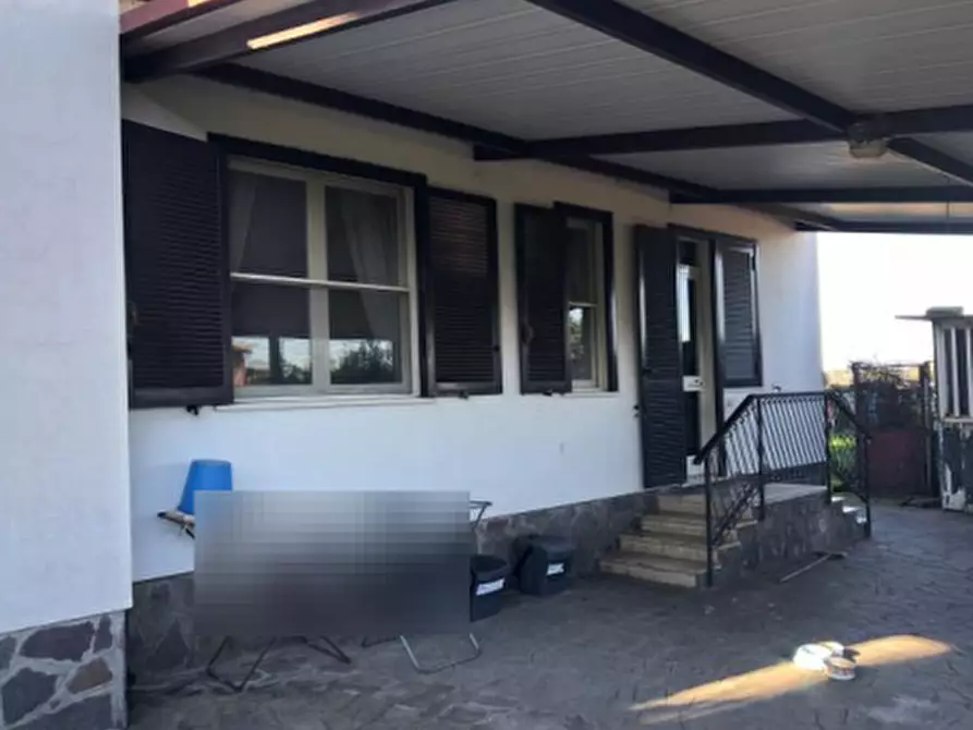 Immagine 12 di Villa in vendita  in Viale Maria  a Fiumicino