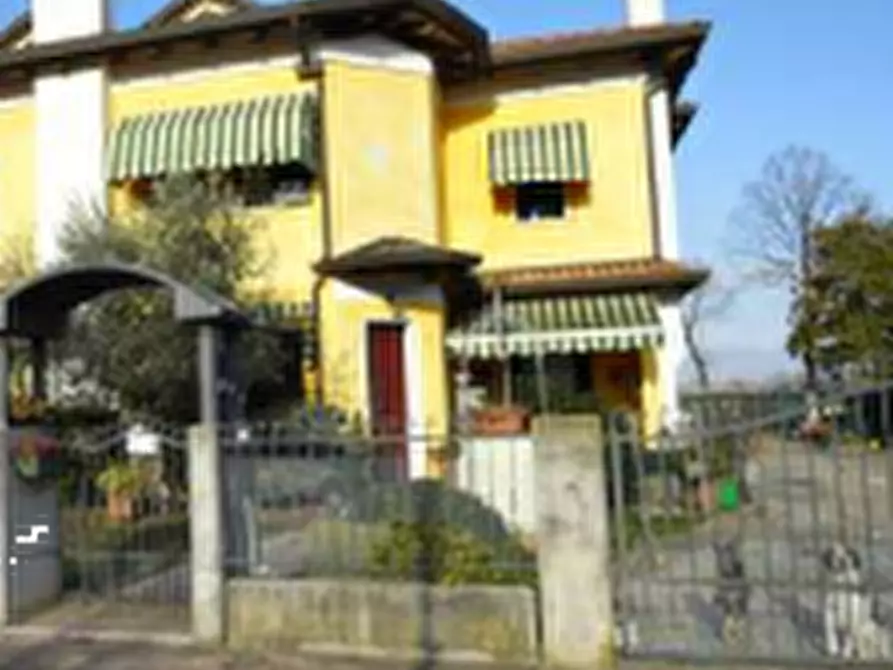 Immagine 3 di Casa bifamiliare in vendita  in Via Antonio Pacinotti a Pramaggiore