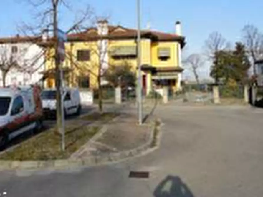 Immagine 8 di Casa bifamiliare in vendita  in Via Antonio Pacinotti a Pramaggiore