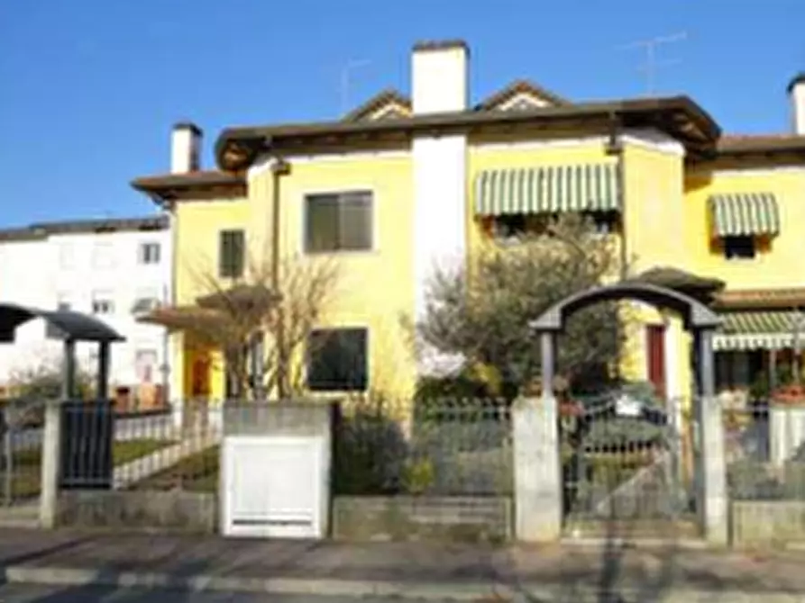Immagine 9 di Casa bifamiliare in vendita  in Via Antonio Pacinotti a Pramaggiore