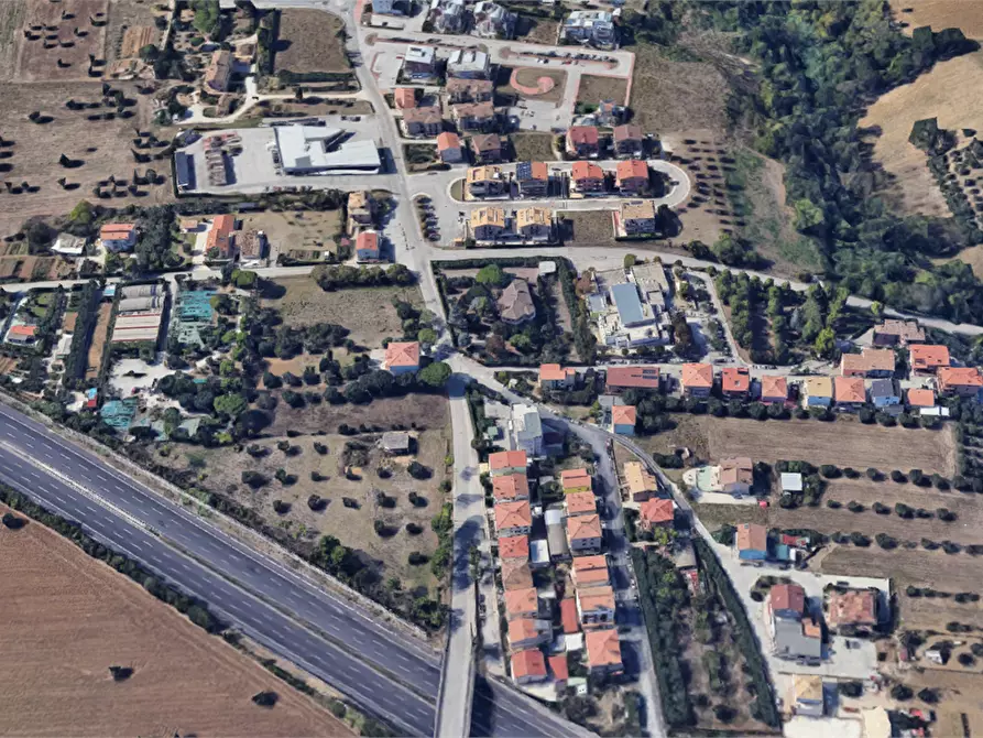 Immagine 4 di Terreno agricolo in vendita  in Via Garda a Porto Sant'elpidio