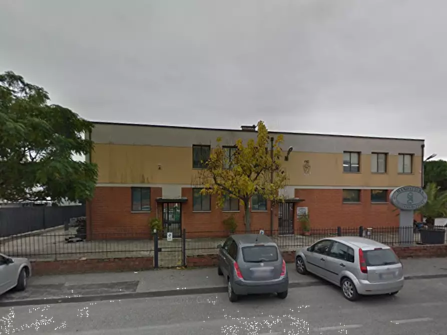 Immagine 1 di Laboratorio in vendita  in Via Catalani a Cerreto Guidi