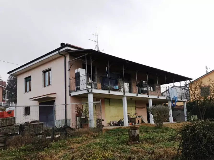 Immagine 2 di Villa in vendita  in Via San Rocco a Rivalba