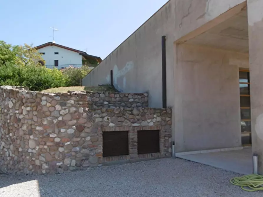 Immagine 2 di Azienda agricola in vendita  in Via Valle Molini a Sommacampagna