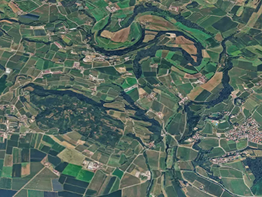 Immagine 18 di Azienda agricola in vendita  in Via Valle Molini a Sommacampagna