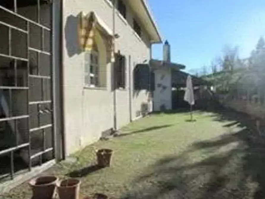 Immagine 2 di Villa in vendita  in Via Italia a Sassofeltrio