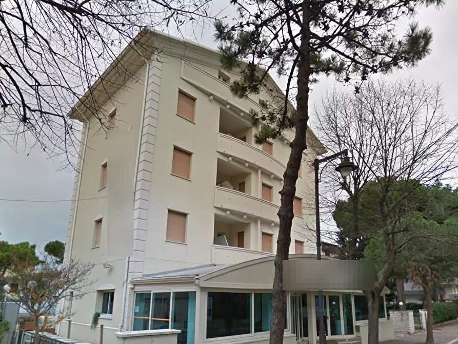 negozio in vendita a Cesenatico in zona Sala