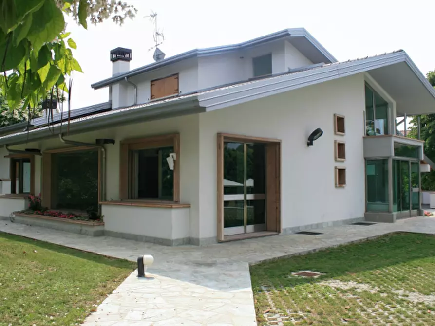 Immagine 9 di Villa in vendita  in Via N. Sauro  a Corbetta