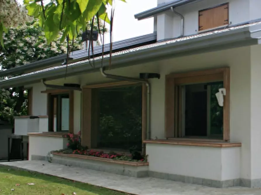 Immagine 10 di Villa in vendita  in Via N. Sauro  a Corbetta