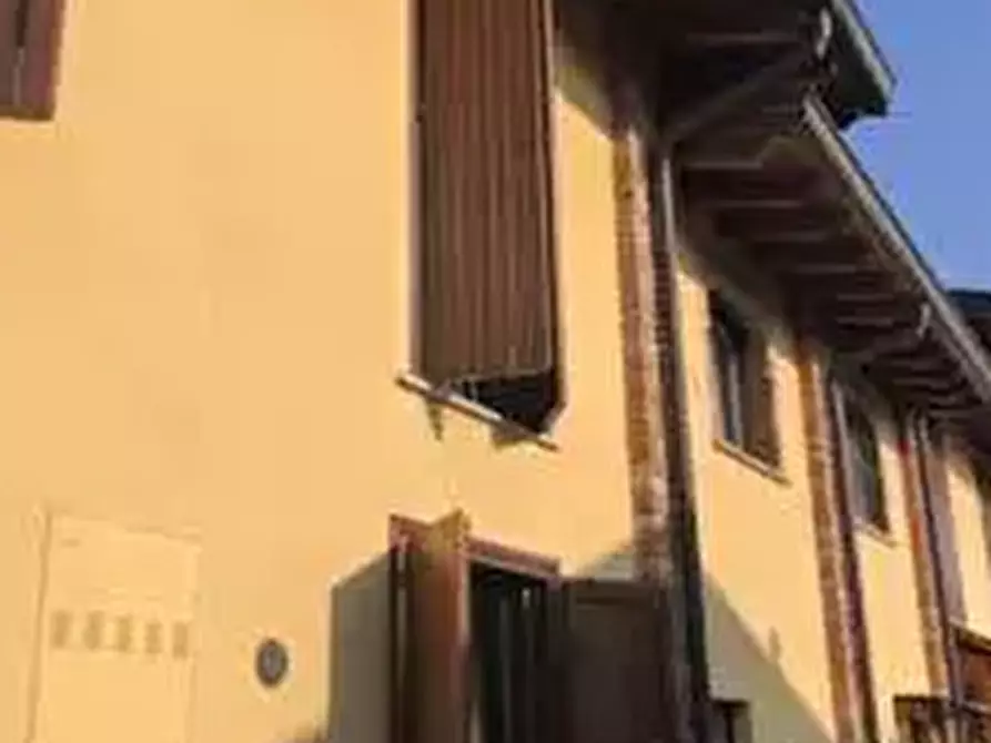 Immagine 10 di Villetta a schiera in vendita  in Via Fellini  a Certosa Di Pavia