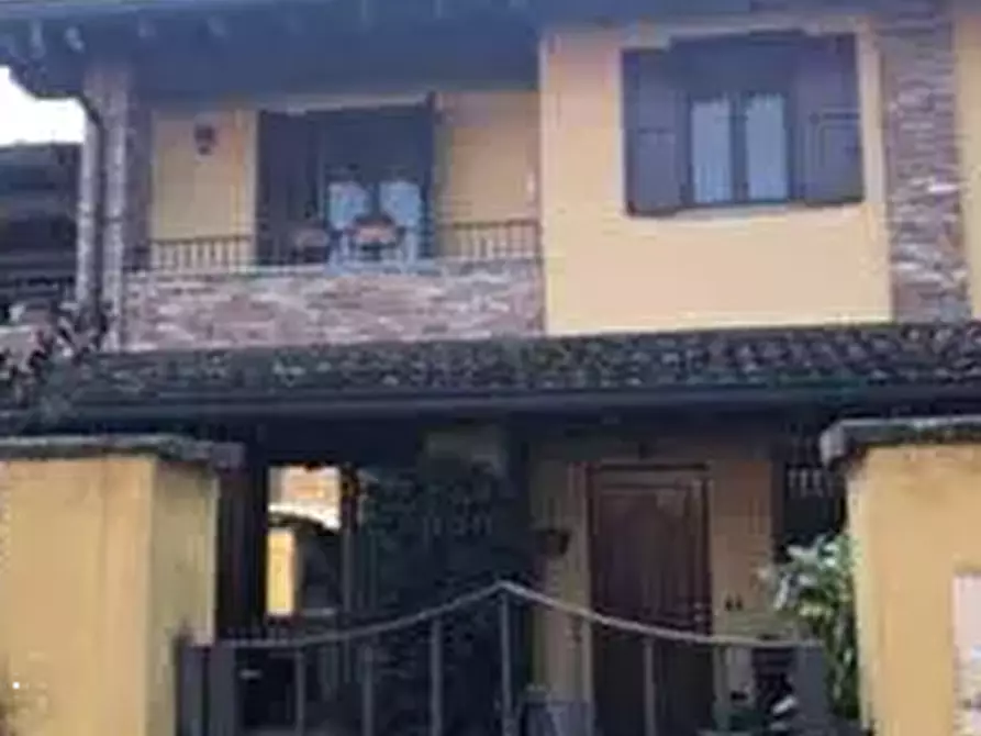 Immagine 17 di Villetta a schiera in vendita  in Via Fellini  a Certosa Di Pavia