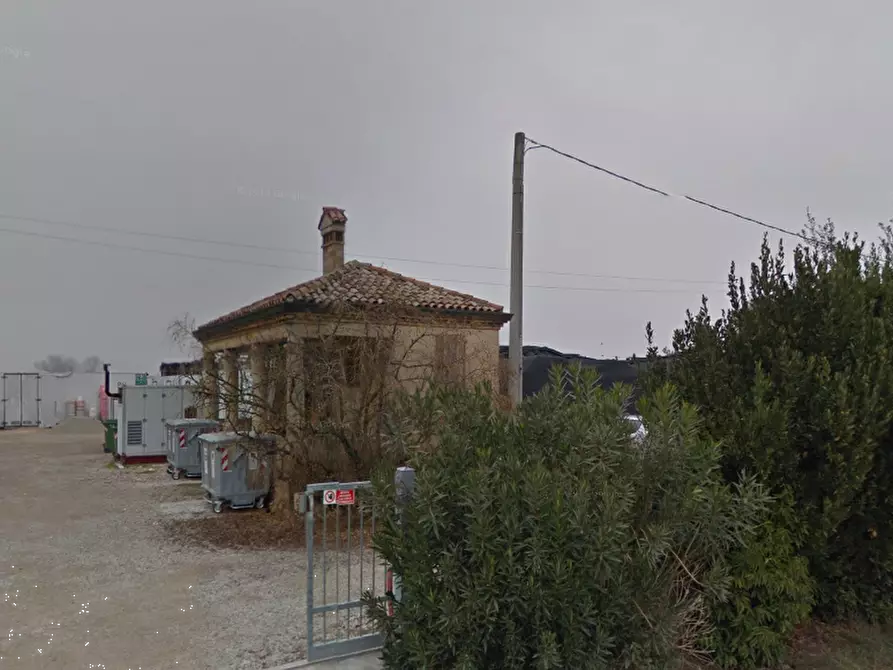 Immagine 3 di Azienda agricola in vendita  in Via paradosso a Bagnacavallo