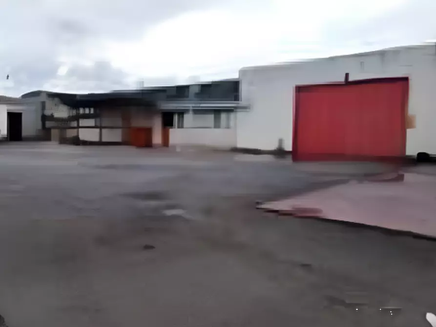 Immagine 5 di Capannone industriale in vendita  in Via Dell'Industria  a Giussano
