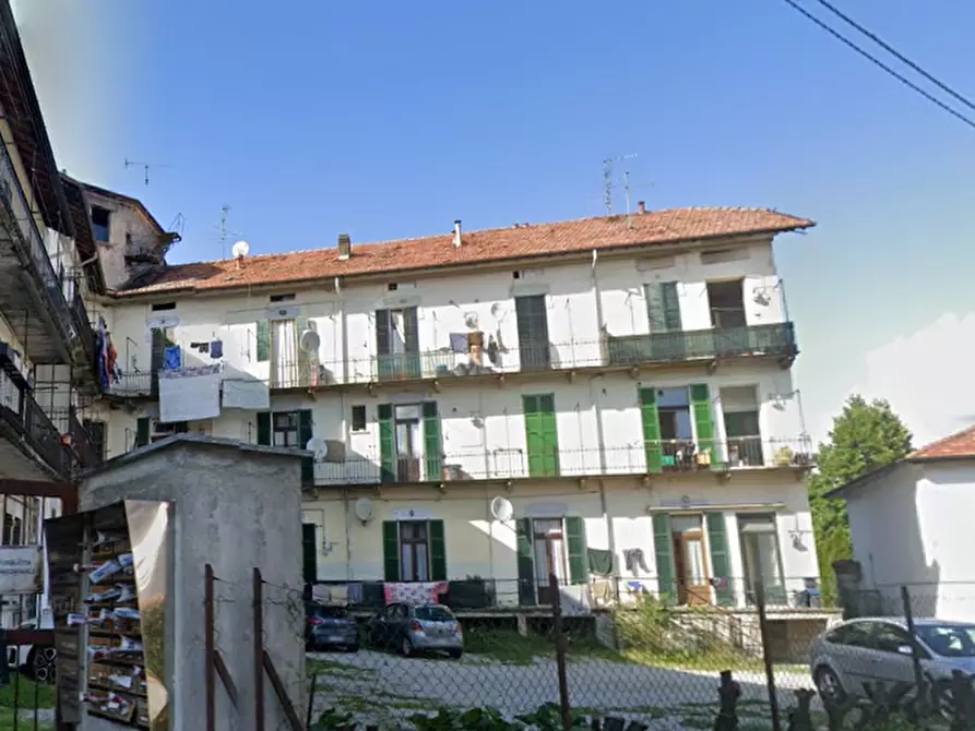 Immagine 4 di Appartamento in vendita  in Via Varese a Jerago Con Orago