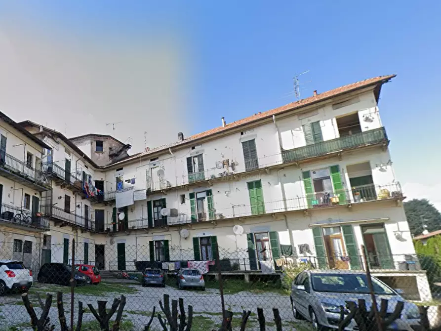 Immagine 5 di Appartamento in vendita  in Via Varese a Jerago Con Orago