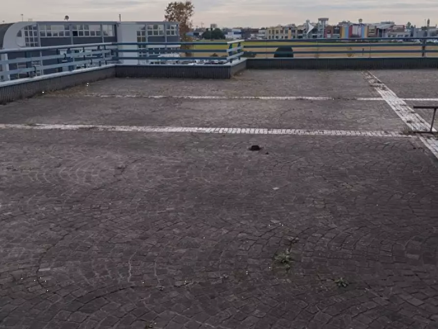 Immagine 2 di Ufficio in vendita  in via dalmine  a Curno