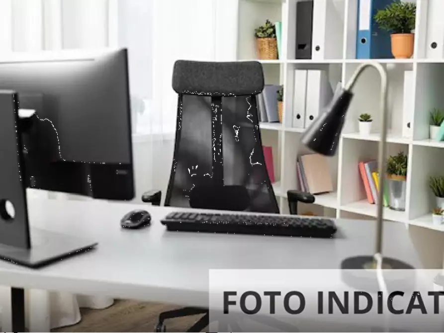Immagine 6 di Ufficio in vendita  in via dalmine  a Curno