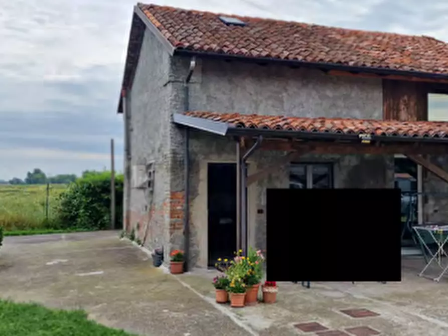 Immagine 2 di Magazzino in vendita  in Via Primo Maggio a Caorso