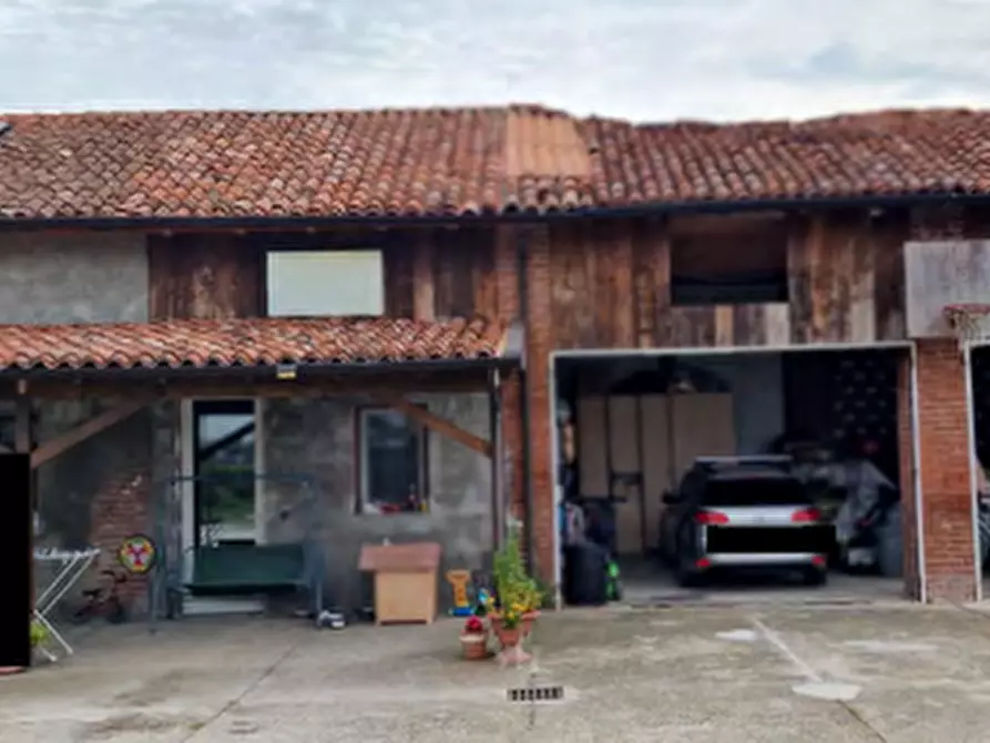 Immagine 7 di Magazzino in vendita  in Via Primo Maggio a Caorso