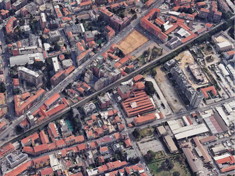 Immagine 7 di Garage in vendita  in Via Padova a Milano