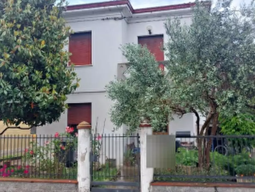 Immagine 6 di Appartamento in vendita  in Via Bendandi a Forlimpopoli